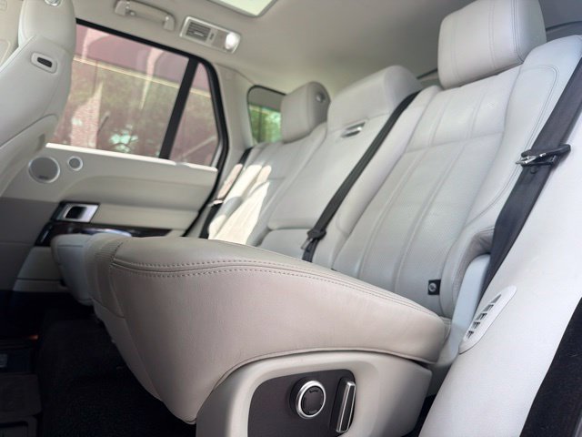 Used 2017 Land Rover Range Rover Supercharged AWD/4WD image 12