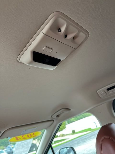 Used 2024 Kia Carnival SX FWD image 8
