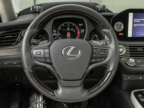 Used 2023 Lexus LS 500 image 8
