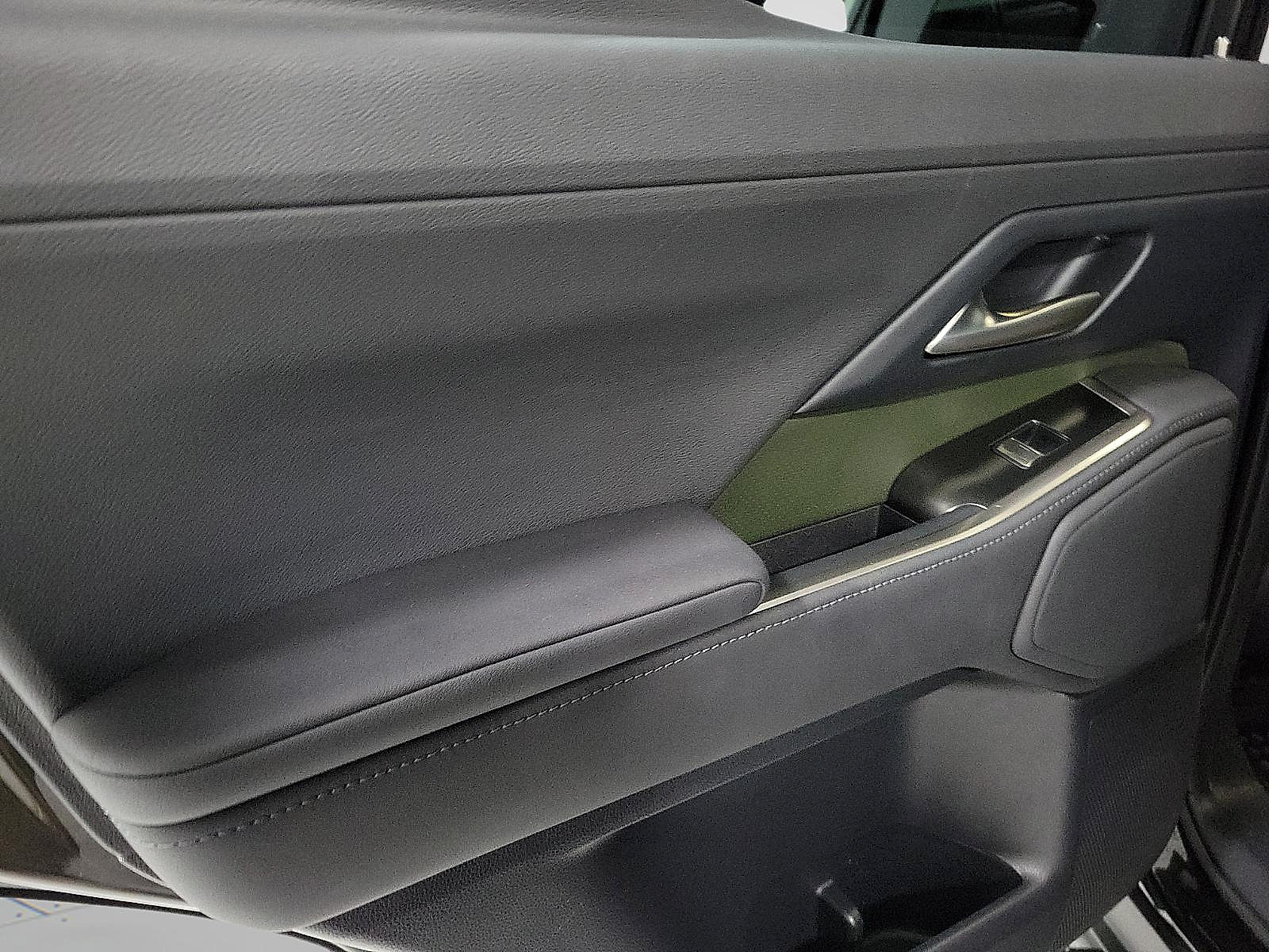 Used 2024 Lexus GX 550 AWD/4WD image 9