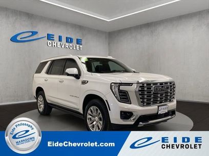 Used 2025 GMC Yukon Denali w/ Sun & Power Step Package
