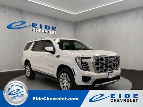 Used 2025 GMC Yukon Denali w/ Sun & Power Step Package AWD/4WD image 1
