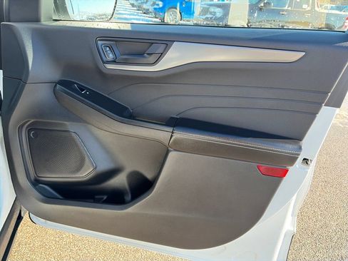 Used 2025 Ford Escape Active FWD image 13