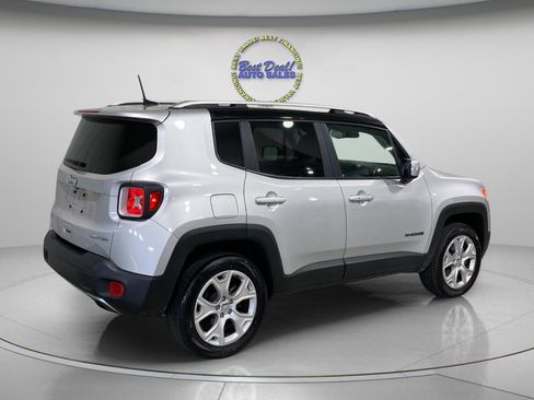 Used 2018 Jeep Renegade Limited w/ UConnect 8.4 Nav Group AWD/4WD image 5