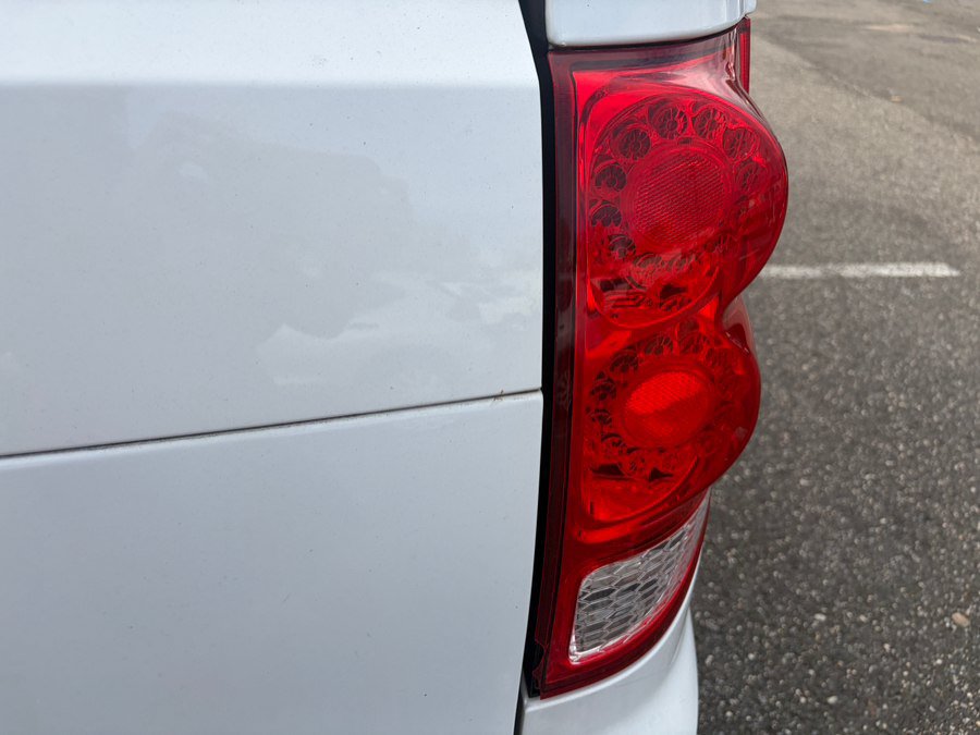 Used 2019 Dodge Grand Caravan SE FWD image 25
