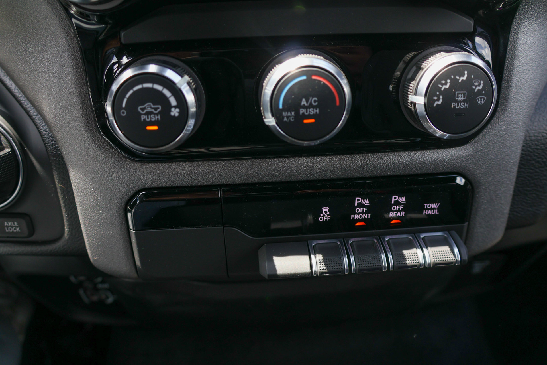 New 2026 RAM 1500 Warlock AWD/4WD image 19