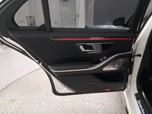 Used 2023 Mercedes-Benz S 500 S 500 image 29