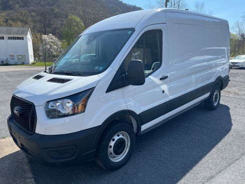 New 2026 Ford Transit 250 148 Medium Roof image 18