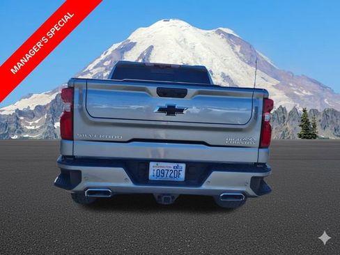 Used 2025 Chevrolet Silverado 1500 High Country w/ Technology Package image 7