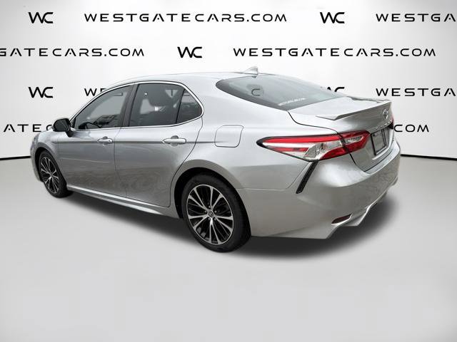 Used 2020 Toyota Camry SE FWD image 10
