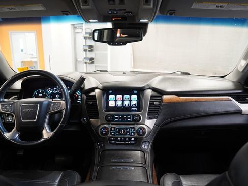 Used 2020 GMC Yukon XL Denali w/ Open Road Package AWD/4WD image 24