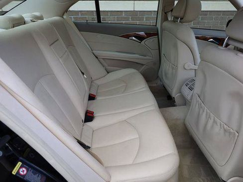 Used 2006 Mercedes-Benz E 350 4MATIC Sedan image 21