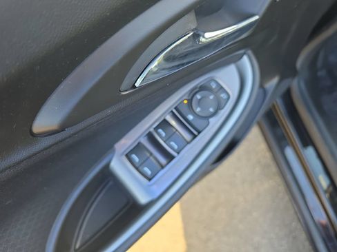 Used 2023 Chevrolet Malibu LT FWD image 11
