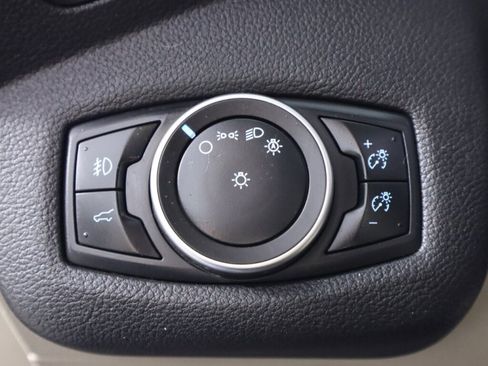 Used 2018 Ford Escape SE AWD/4WD image 10