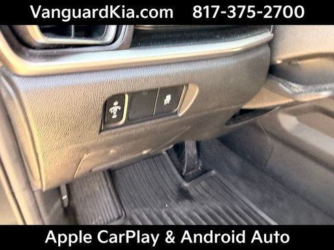 Certified 2025 Kia Sorento S FWD image 16