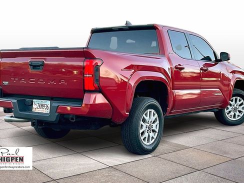 Used 2025 Toyota Tacoma SR5 image 11