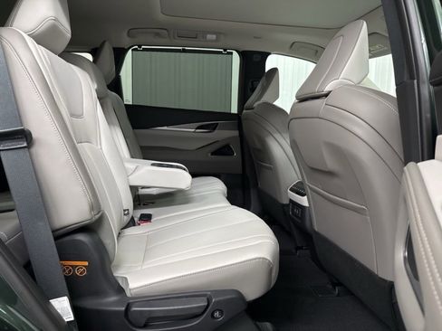 Certified 2026 INFINITI QX60 Luxe image 32