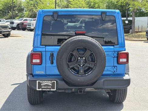 Used 2022 Jeep Wrangler Unlimited Sport w/ Sun And Sound Package image 12