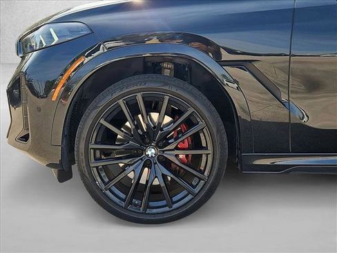 Used 2024 BMW X6 xDrive40i w/ Executive Package image 22