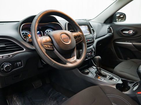 Used 2020 Jeep Cherokee Latitude image 24