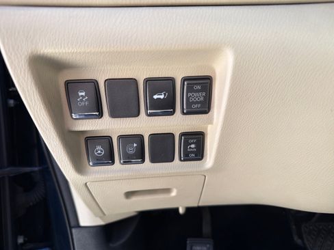 Used 2017 INFINITI QX60 Luxe w/ Deluxe Technology Package image 10