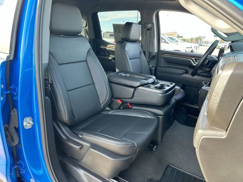 Used 2025 Chevrolet Silverado 1500 LT image 24