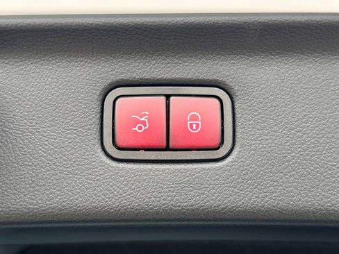 New 2024 Mercedes-Benz S 580 4MATIC Sedan image 16