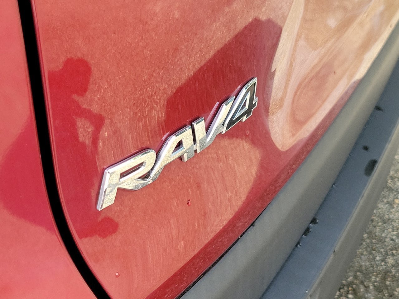 Used 2023 Toyota RAV4 LE FWD image 6