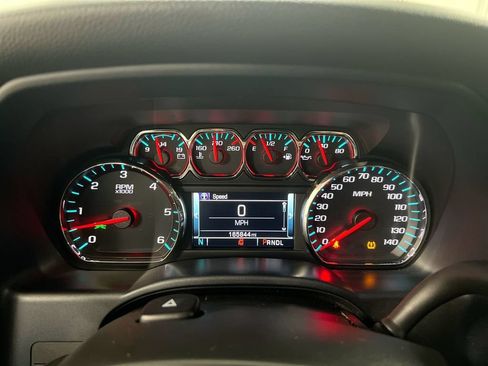 Used 2018 Chevrolet Silverado 1500 LT w/ All Star Edition RWD image 12