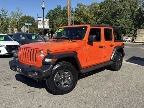 Used 2018 Jeep Wrangler Unlimited Sport AWD/4WD image 3