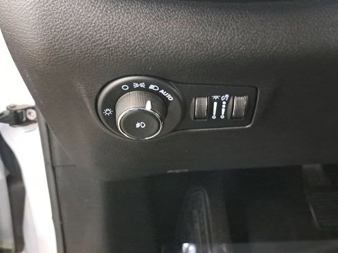 Used 2023 Jeep Compass Limited AWD/4WD image 27