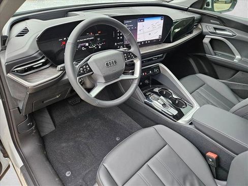 Certified 2025 Audi Q5 Premium Plus w/ Premium Plus image 3