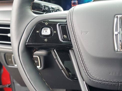 New 2026 Lincoln Aviator Reserve w/ Jet Appearance Package AWD/4WD image 16