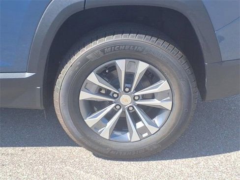 New 2026 Chevrolet Equinox LT AWD/4WD image 6