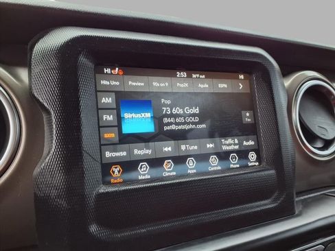 Used 2019 Jeep Wrangler Unlimited Rubicon w/ Cold Weather Group image 5