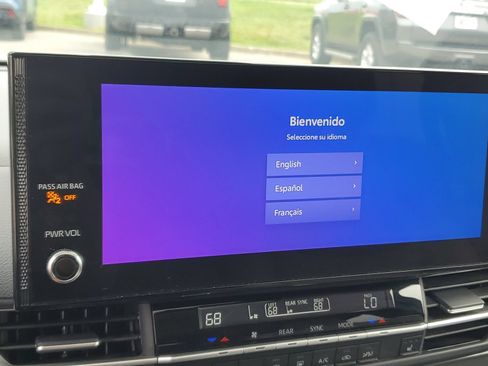 Certified 2025 Toyota Sienna XLE w/ XLE Plus Package AWD/4WD image 22