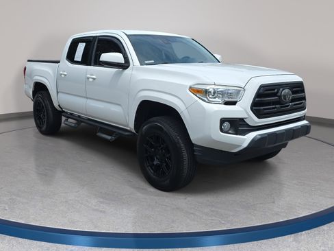 Used 2018 Toyota Tacoma SR w/ SR Convenience Package RWD image 3
