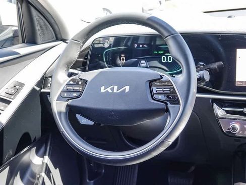 Certified 2023 Kia Niro EX FWD image 13