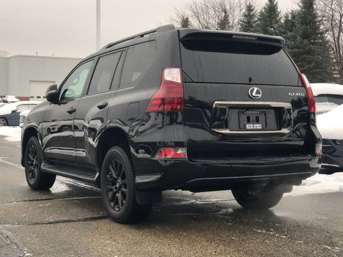Used 2022 Lexus GX 460 image 4