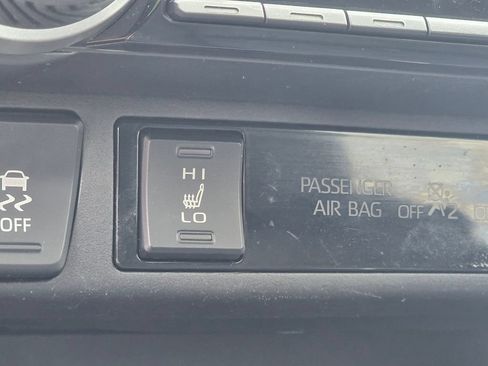 Certified 2022 Toyota RAV4 XSE AWD/4WD image 27