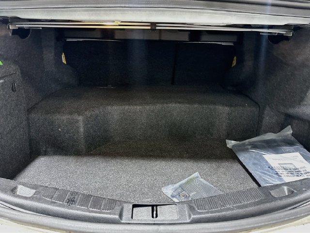Used 2019 Ford Fusion SE FWD image 20