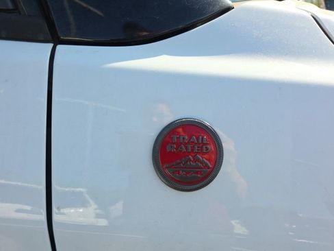 Used 2024 Jeep Compass Trailhawk w/ Trailhawk Elite Group AWD/4WD image 27