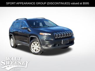 Used 2016 Jeep Cherokee Sport video 1