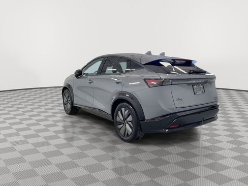 Certified 2025 Nissan Ariya Platinum image 8