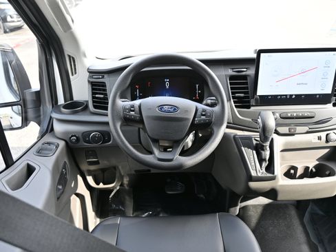 New 2026 Ford Transit 250 148 Medium Roof w/ Load Area Protection Package RWD image 29