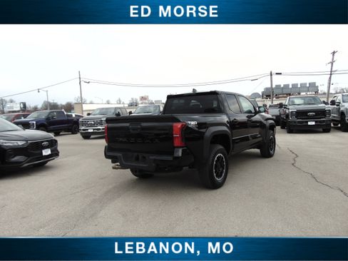 Used 2024 Toyota Tacoma TRD Off-Road image 6