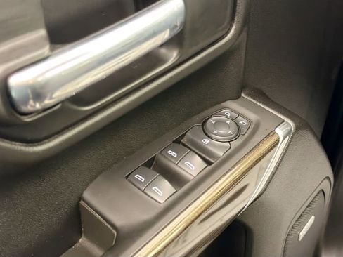 Used 2021 Chevrolet Silverado 1500 RST image 17