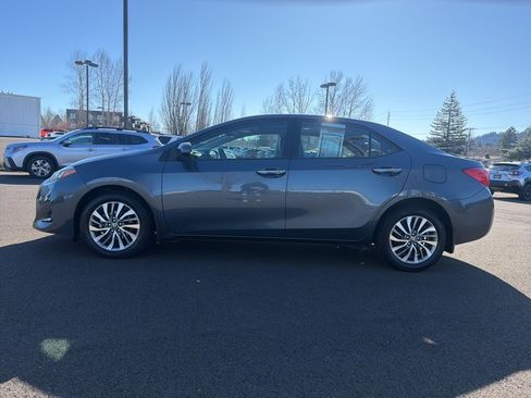 Used 2018 Toyota Corolla L image 4