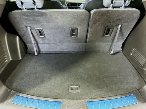 Used 2023 Buick Enclave Essence image 31