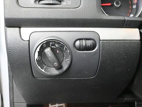 Used 2006 Volkswagen GTI 2.0T 2-Door image 28